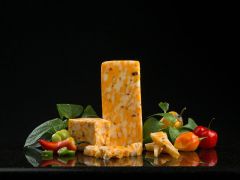 Boar's Head - Bold 3 Pepper Colby Cheese / 8 - 9 oz. sliced