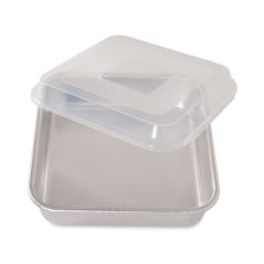 Nordic Ware - Cake Pan With Lid / 9x9
